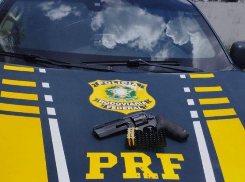 PRF apreende arma de fogo em Ouro Preto do Oeste