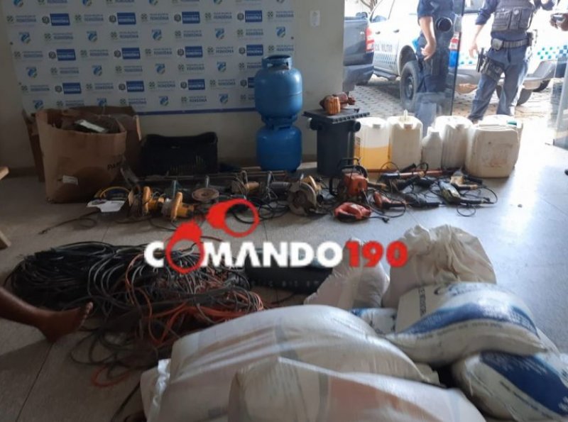 Polícia Militar recupera vários objetos furtados e conduz duas pessoas em Ji-Paraná