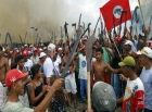 Armados, integrantes do MST invadem fazenda em Seringueiras e expulsam proprietário