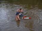 Motocicleta furtada há três semanas é localizada submersa no Rio Urupá, em Ji-Paraná