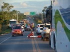 Caminhoneiros de Ji-Paraná aderem paralisação nacional e fecham a entrada da cidade, em frente ao Laticínio Tradição