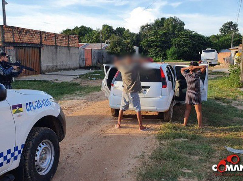 Polícia Militar prende casal transportando arma de fogo dentro de veículo de aplicativo