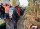 Polícia Militar prende dupla com arma após abordagem em táxi - VIDEO