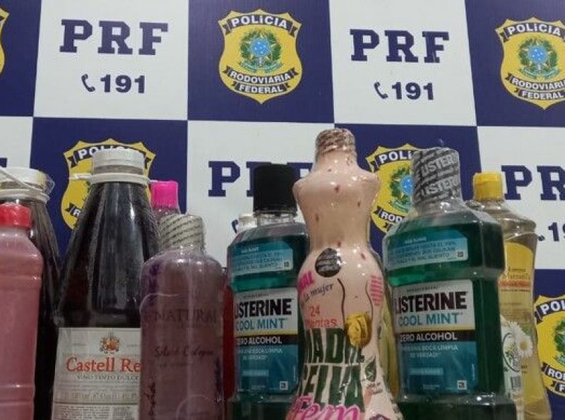 Mulheres são presas com 15 quilos de cocaína diluída em frascos de produtos de higiene