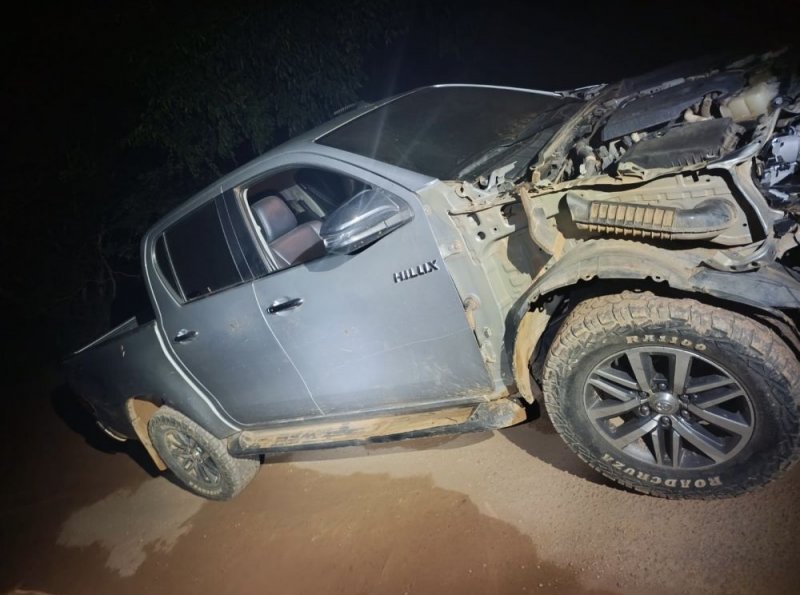 PM apreende pistola e recupera veículo furtado