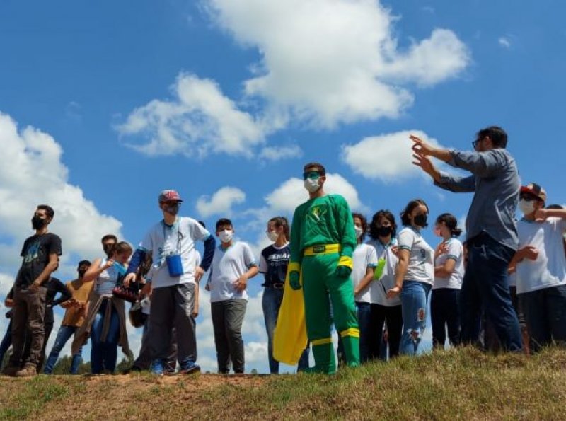 MFM e SEMMA recepcionam estudantes em visita ao aterro sanitário de Cacoal em ação que promove o consumo consciente