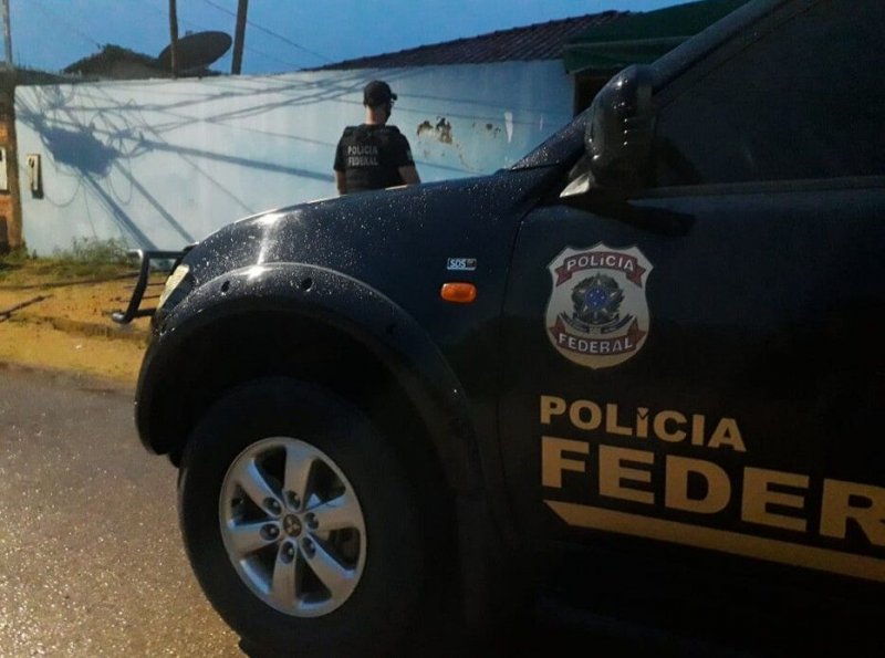 PF cumpre mandados contra envolvidos em desvios de dinheiro público