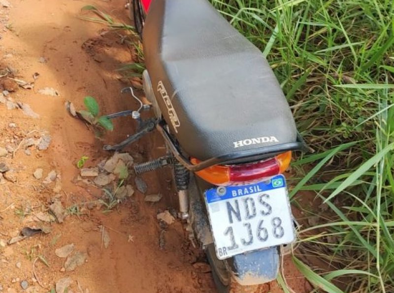 PM recupera motocicleta que foi roubada durante a madrugada, em Ji-Paraná