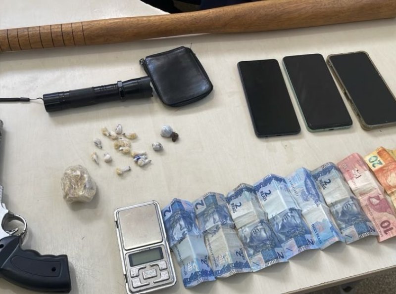 Polícia Militar prende suspeito por tráfico de drogas e apreende entorpecentes em Ji-Paraná