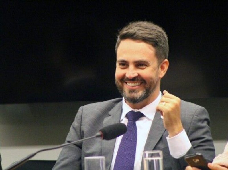 Aliança entre Léo Moraes e Jaqueline Cassol é discutida em Rolim de Moura