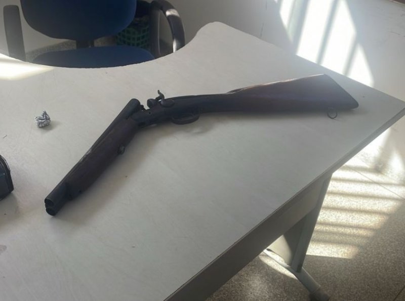 Polícia Militar apreende escopeta artesanal na zona rural de Ji-Paraná após denúncia anônima