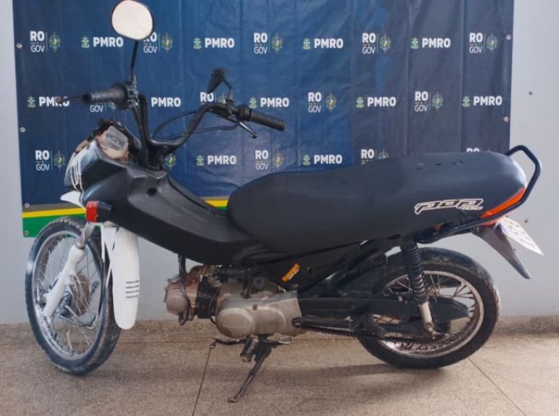 Polícia Militar recupera motocicleta furtada e conduz suspeito por receptação em Ji-Paraná