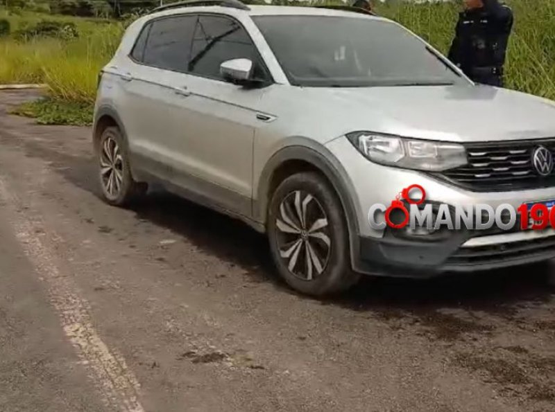 Carro roubado é encontrado abandonado no Vale Verde em Ji-Paraná