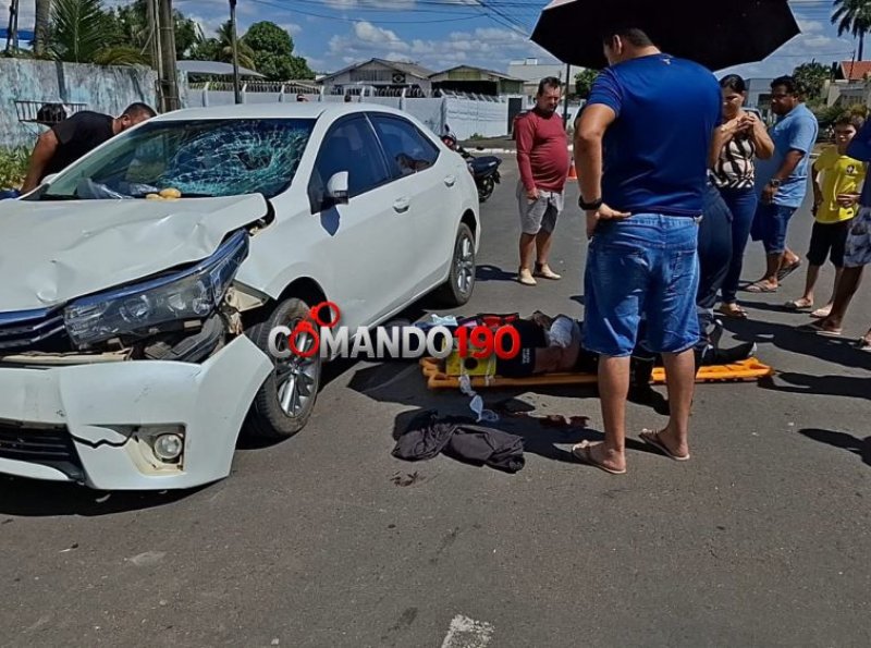 Mulher fica gravemente ferida após colisão entre bicicleta elétrica e carro em cruzamento de Ji-Paraná