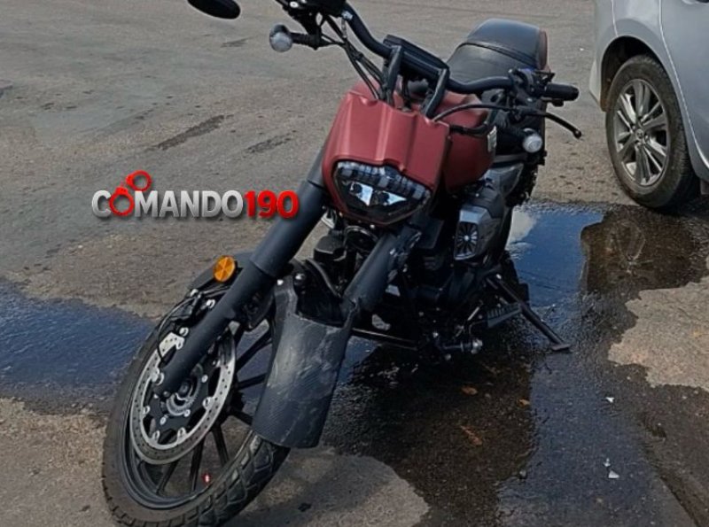 Motociclista fica ferido após colisão entre moto e carro em cruzamento de Ji-Paraná