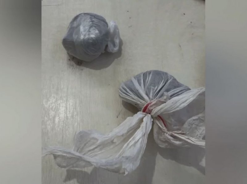 PM descobre droga escondida em banco de bicicleta e prende suspeito 