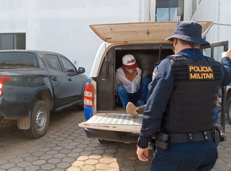 Homem é preso ao tentar fazer furto em farmácia pela segunda vez