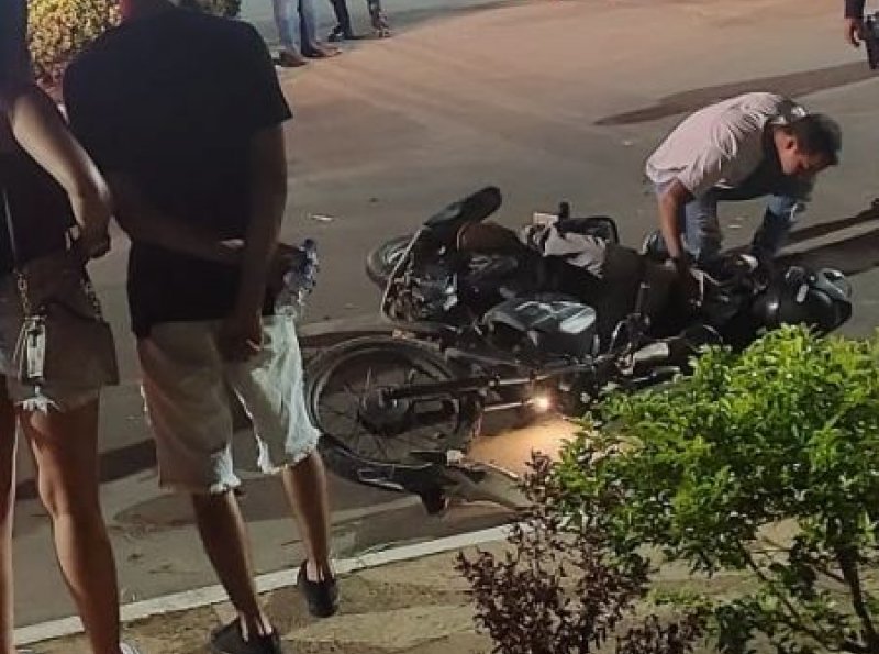 Gravíssimo Acidente no Jardim dos Migrantes deixa Motociclista Desacordado