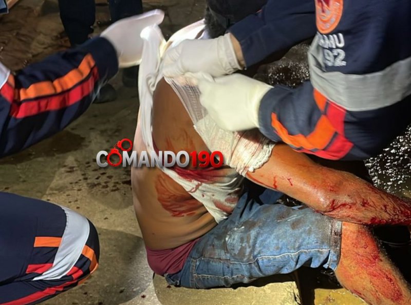 Insatisfeito com a comida, homem arremessa cadeira e acaba esfaqueado em Ji-Paraná