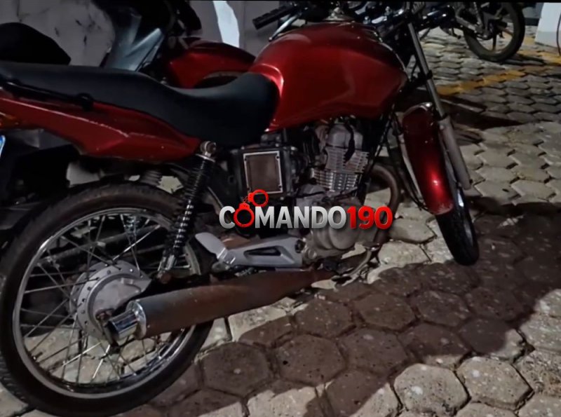 Menor é apreendido após empinar motocicleta e fugir da Polícia Militar em Ji-Paraná