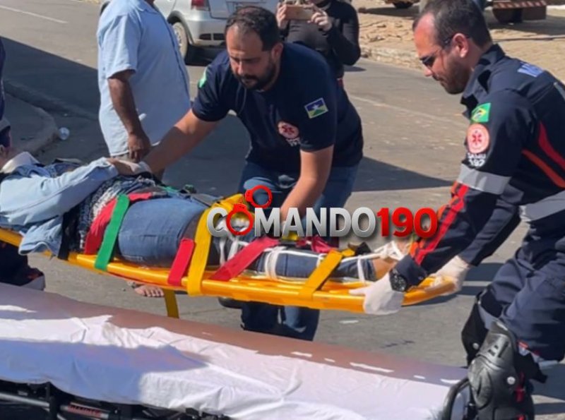 Conversão Provoca Acidente e Deixa Motociclista Ferida em Ji-Paraná
