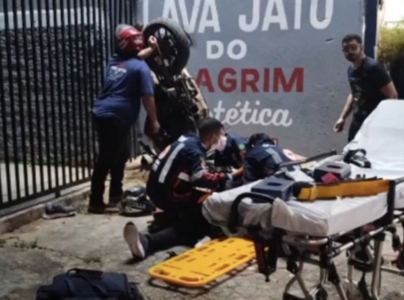 Motociclista fica ferido após perder controle de Honda CB 500 
