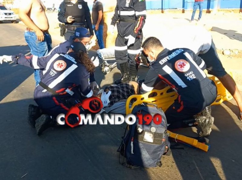 Colisão entre Caminhonete e Motocicleta Deixa Mulher ferida em Ji-Paraná