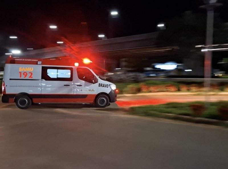 Homem é esfaqueado durante briga generalizada em festa na Avenida Brasil, em Ji-Paraná