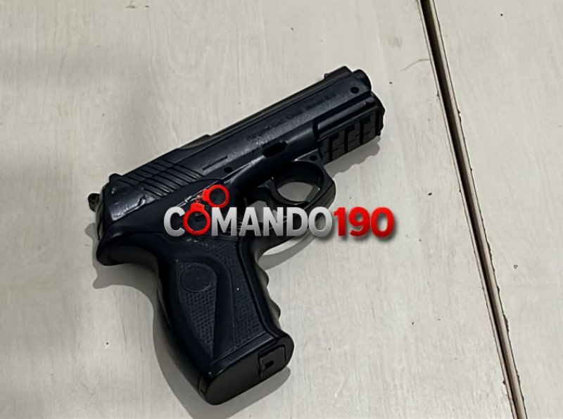 Polícia Militar apreende simulacro de arma de fogo em ação no bairro BNH