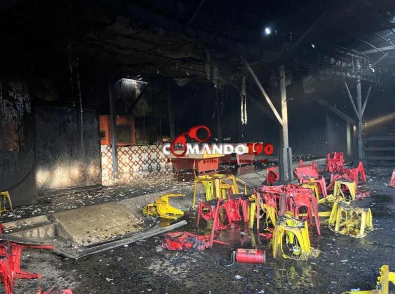 	Corpo de Bombeiros Controla Incêndio em Casa de Show