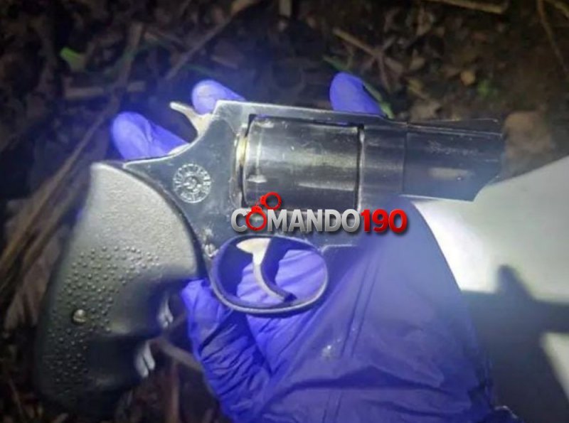 Polícia encontra carro e arma usados em duplo homicídio no Anel Viário de Ji-Paraná