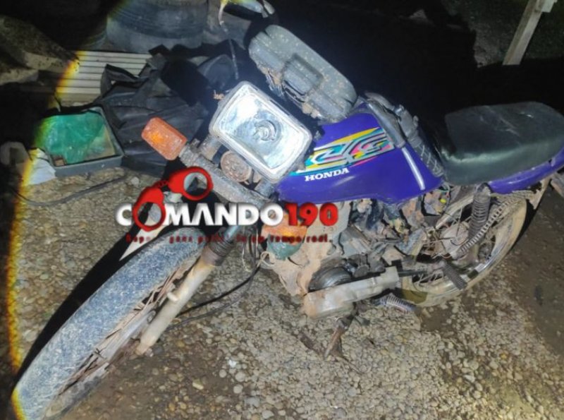 Polícia recupera motocicleta furtada em borracharia no bairro Dois de Abril