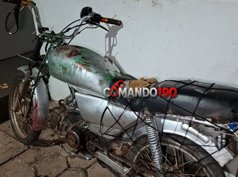 Motocicleta abandonada em Ji-Paraná é apreendida com sinais de adulteração
