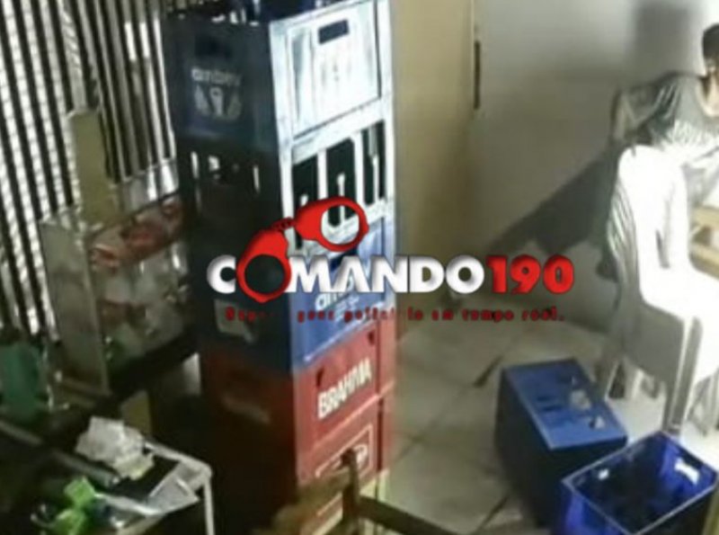 Furto é registrado em lanchonete durante a madrugada no bairro Cafézinho