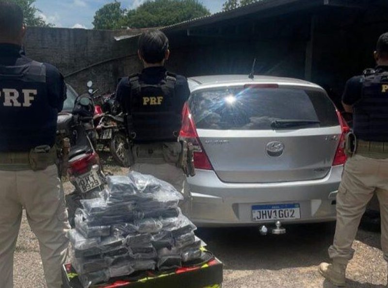 PRF apreende 32 kg de droga em Presidente Médici