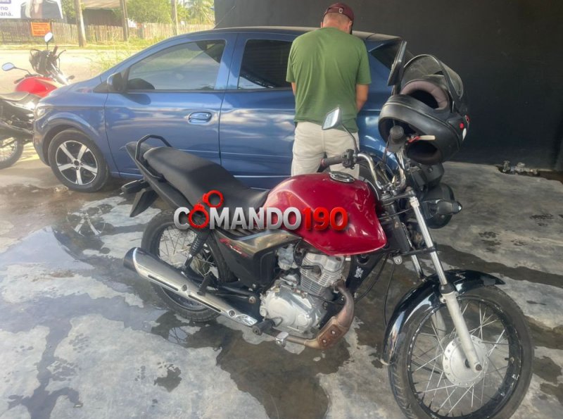 Polícia Militar recupera motocicleta furtada e prende suspeito 