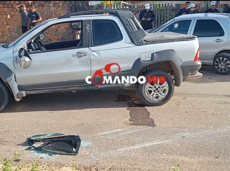 Acidente em Ji-Paraná: Fiat Strada tomba Após colisão com Fiat Palio em Ji-Paraná 