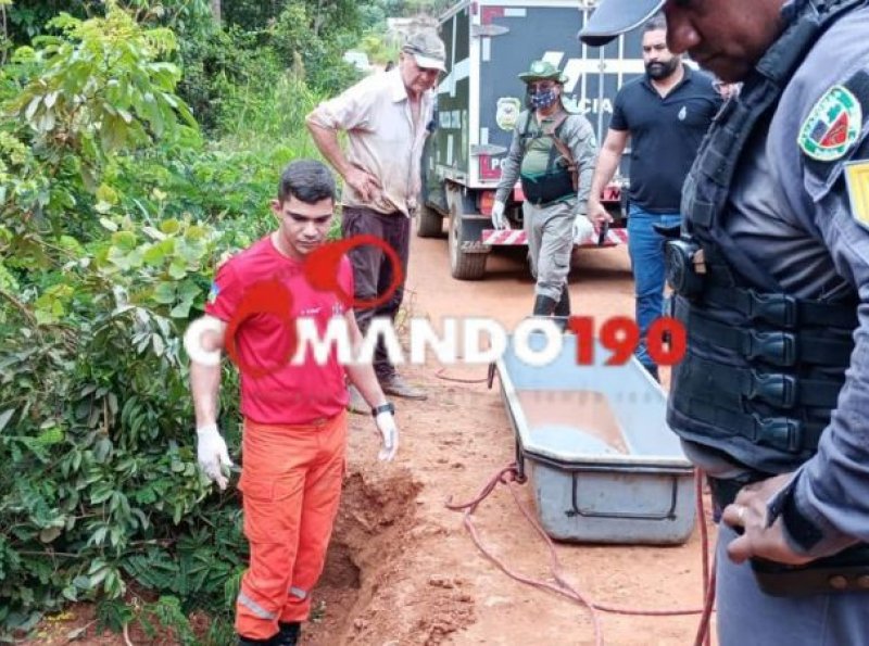 Cinco pessoas morrem após carro cair de ponte em estrada rural 