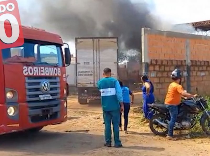 Incêndio em fábrica de carrocerias assusta moradores do bairro Primavera, em Ji-Paraná