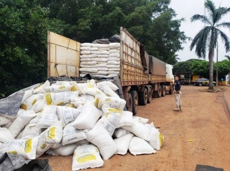 PRF de MT apreende mais de 500 kg de droga em carreta que saiu de Rolim de Moura