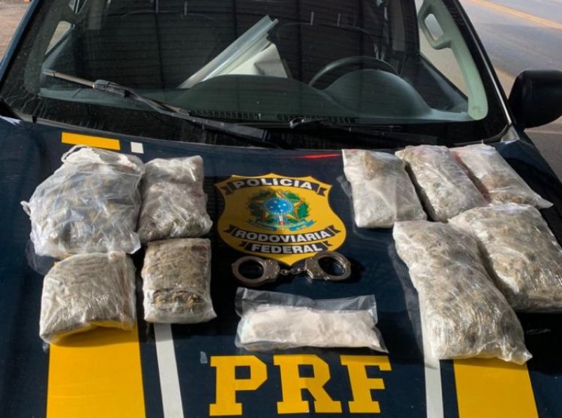 Em Ji-Paraná/RO, PRF apreende 4 kg de maconha