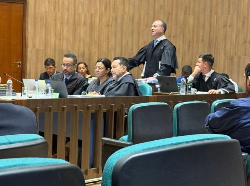 Após quase 3 anos presos, acusados de matarem mecânico são absolvidos em julgamento